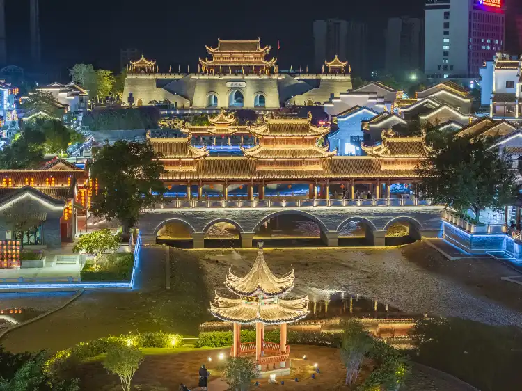 Hotels near Chongzuo Taiping Ancient City