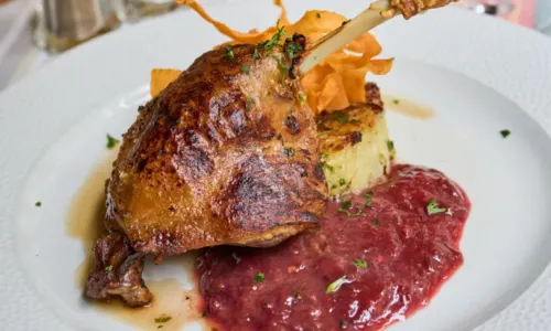 Menza Restaurant and Cafe