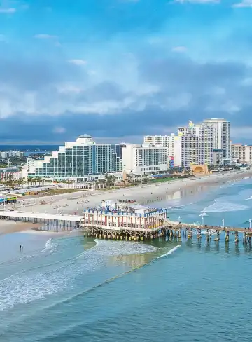 代託納海灘酒店