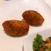 澳門陸軍俱樂部～ 葡式乳豬和葡式海鮮飯必試！