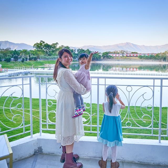 外國風湖畔餐廳小旅行