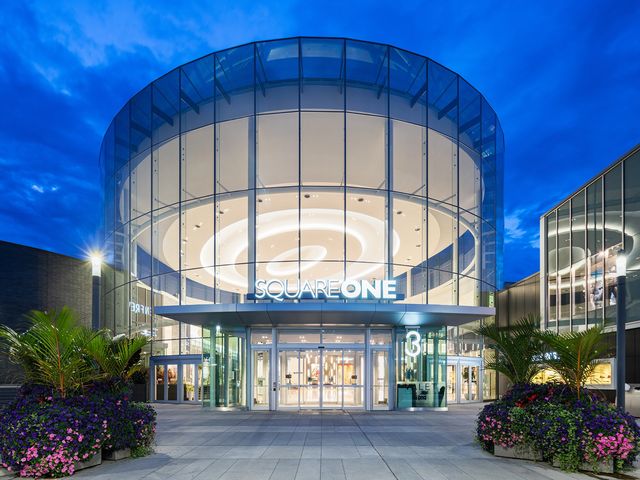 Square One Shopping Centre, Mississauga