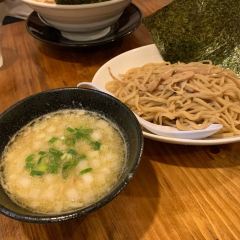 Motenashi Kuroki User Photo