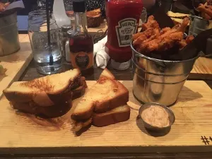High Fives Sports Pub