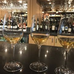 Half Moon Bay Wine & Cheese ảnh của người dùng