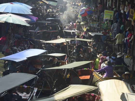 Damnoen Saduak Floating Market