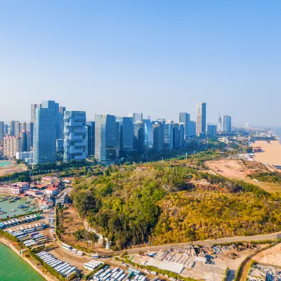 Hotels near Paiyun Pavilion