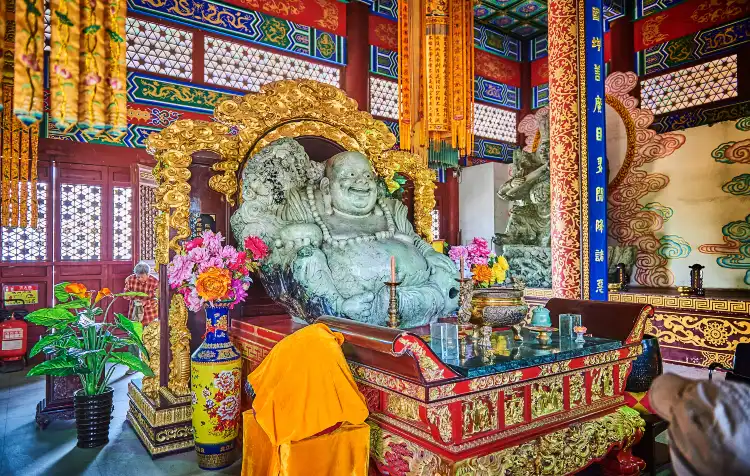 Hotels near Jade Buddha Palace