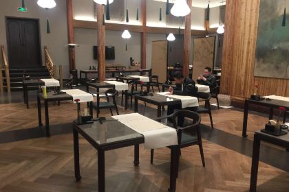 东崖宾馆·自助餐厅