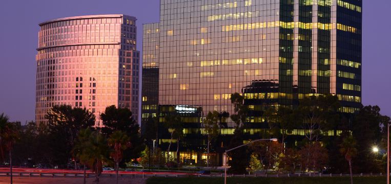 Costa Mesa Travel Guide 2026: Top Attractions, Things to Do & Deals