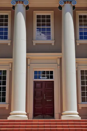 Отели рядом со станцией Bowen Hills Station