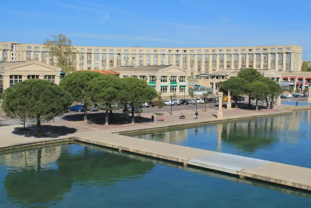 IDRAC Business School - Campus de Montpellier周辺のホテル