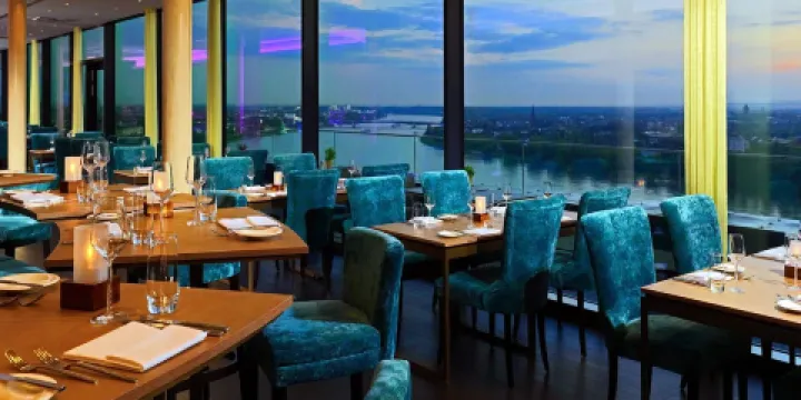 Konrad's Restaurant & Bar