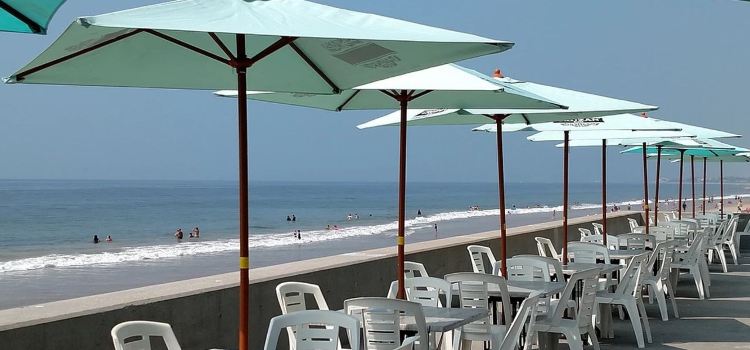 Windjammer Surf Bar