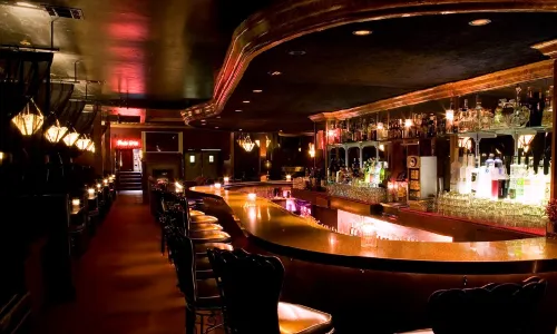 Boardner's by La Belle