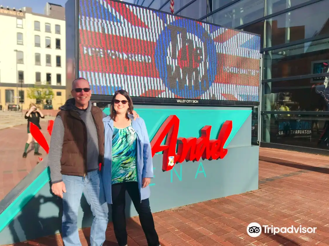 Hotels near Van Andel Arena