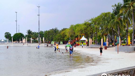 Ancol beach