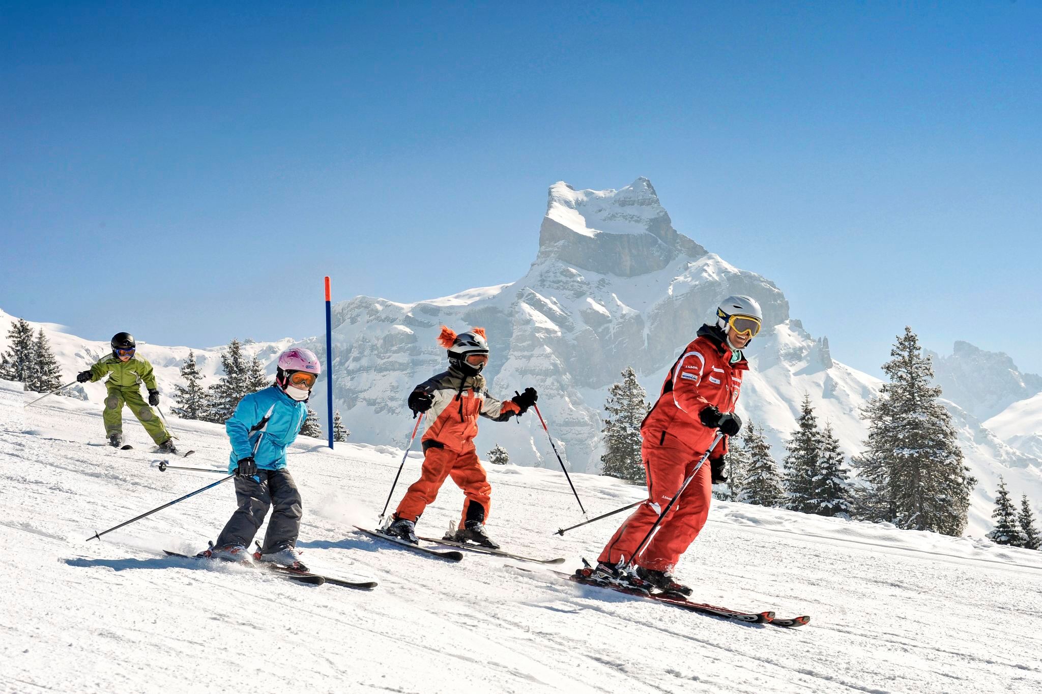 Lucerne sightseeing + Mount Titlis skiing beginner experience 1-day tour (round-trip from Zurich · English-speaking group)