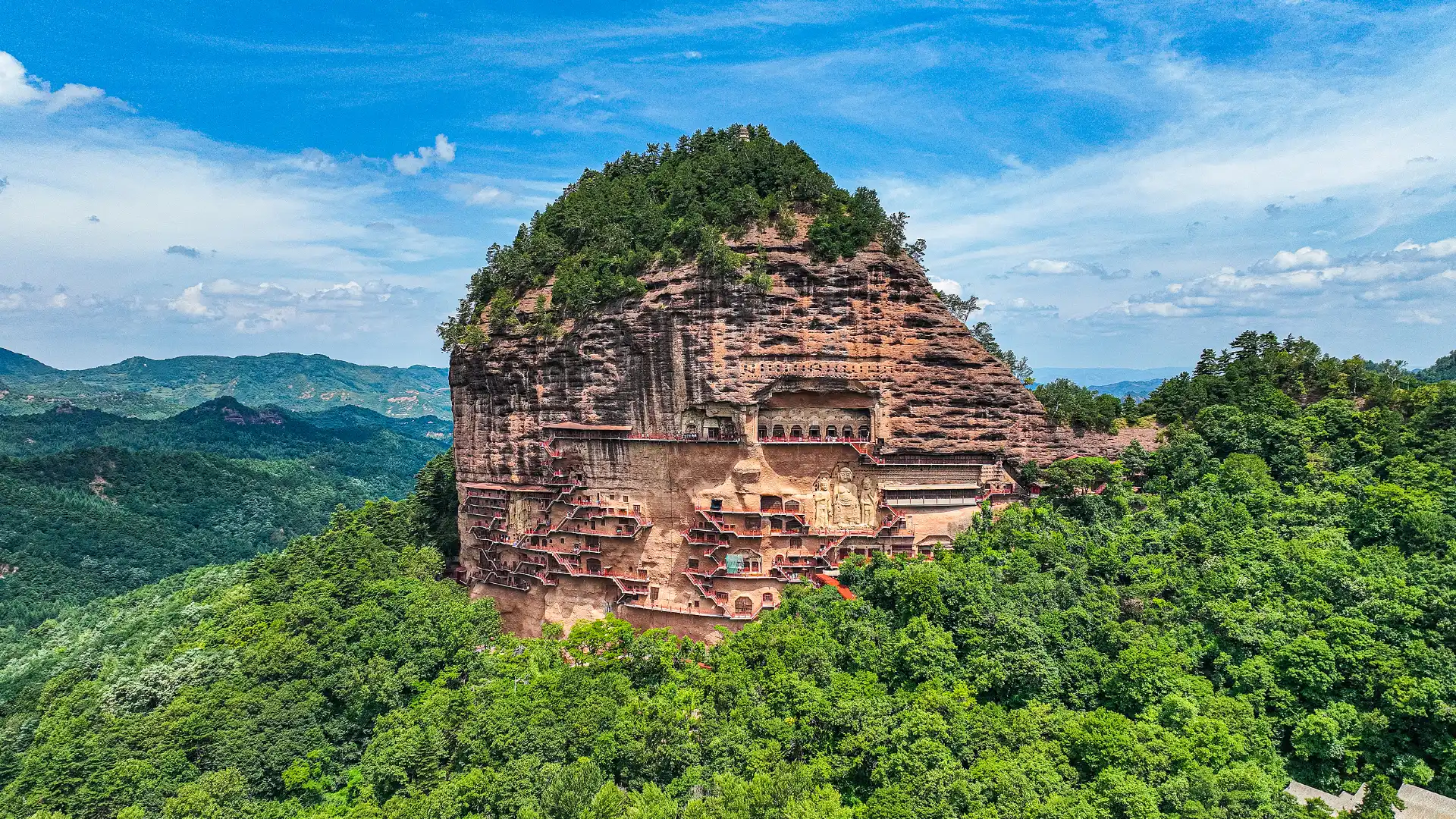 Hotels near Tianshui Maiji Mountain scenic area