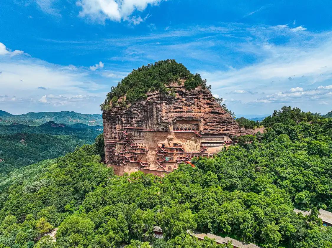 Hotels near Tianshui Maiji Mountain scenic area