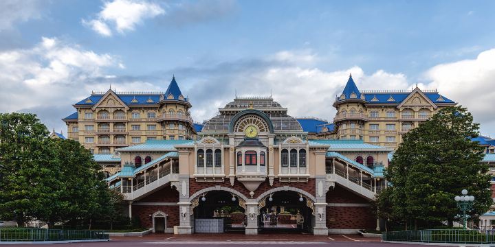 Tokyo Disneyland Station