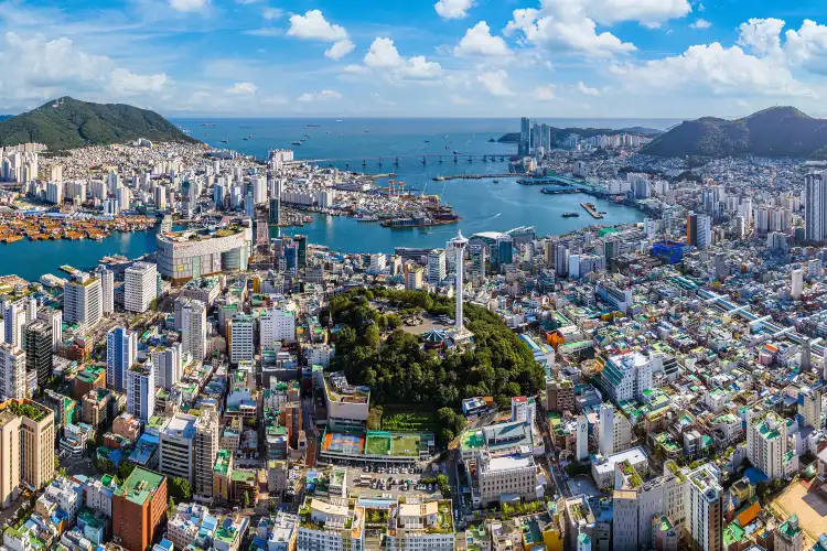 Hotels near Yongdusan Park
