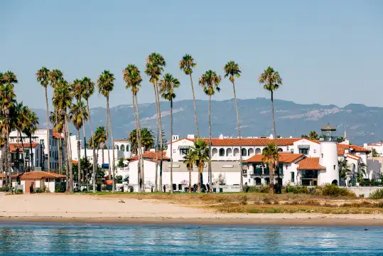 Hotels near Santa Barbara Harbor