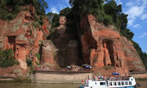 Daytime Cruise of Leshan Giant Buddha
