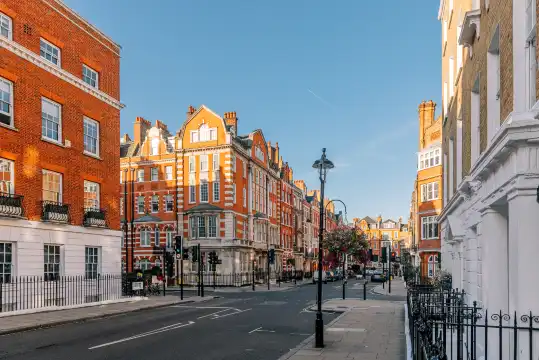 鄰近馬裏波恩的酒店