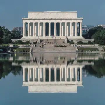 Hotels near Lincoln Memorial Reflecting Pool