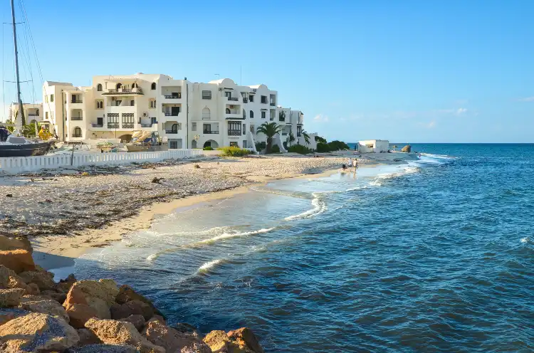 Hotels near منتزه حنبعل