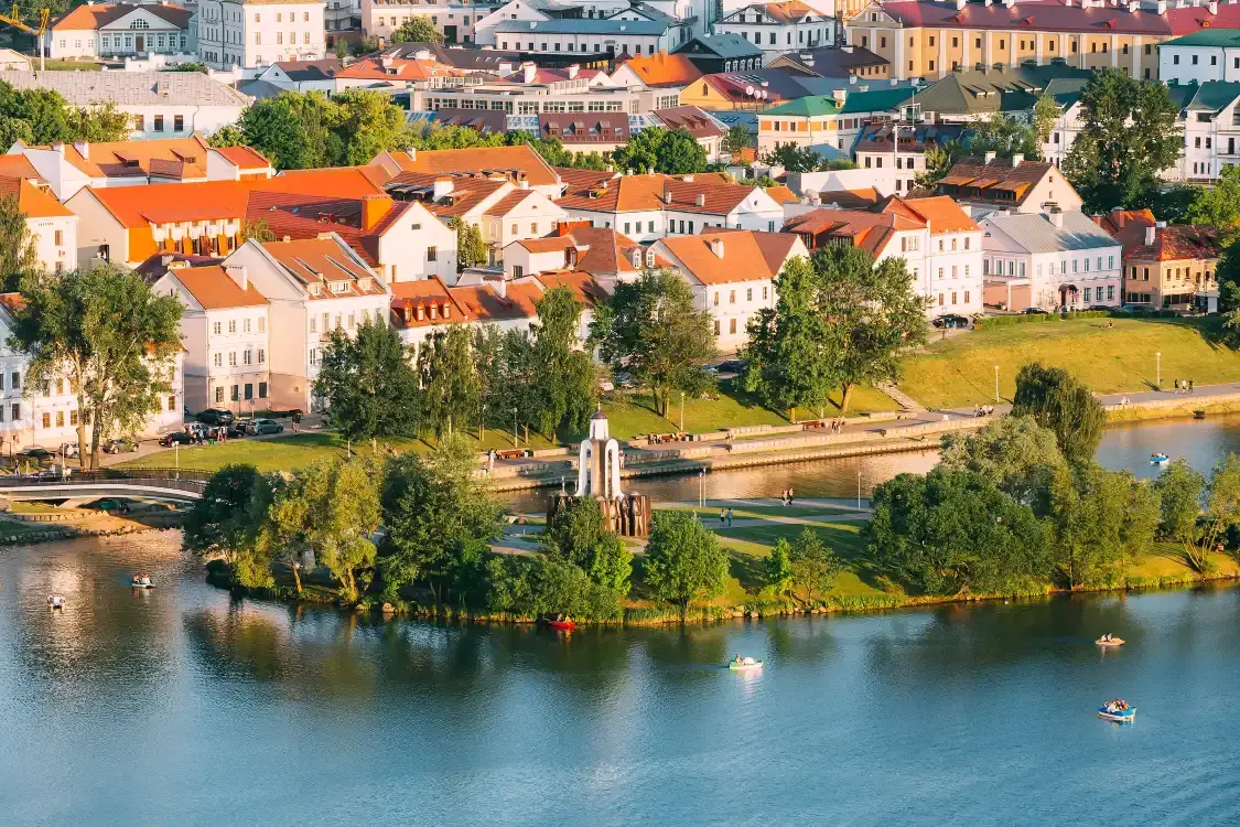 Hotels near Island of Tears