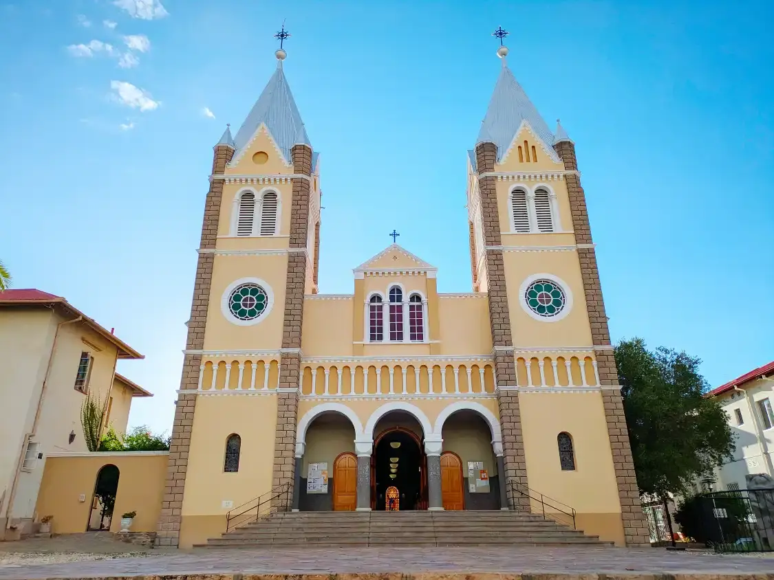 Hotels near St. Mary's Cathedral