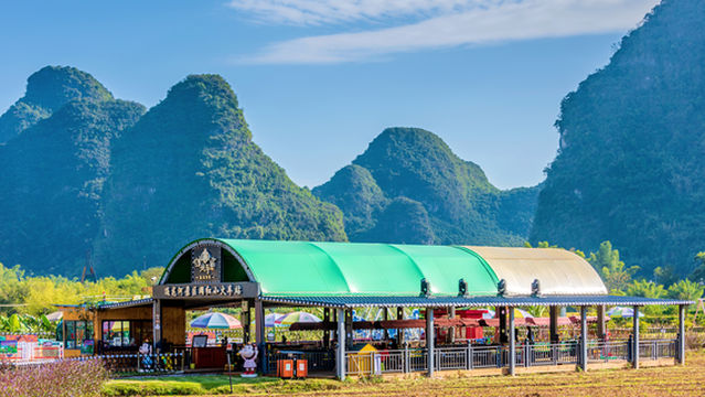 Yulong River Scenic Area Internet-Famous Small Train Station