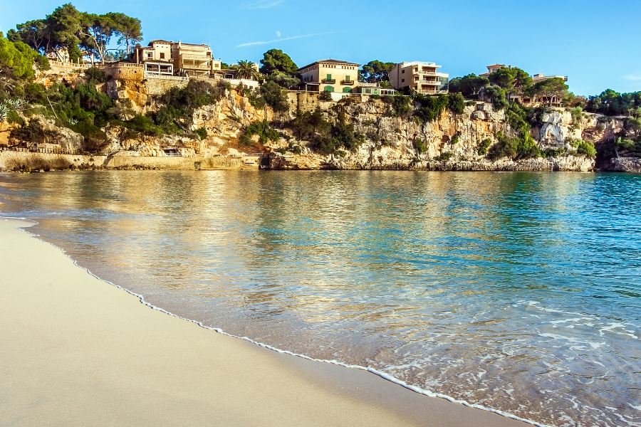 Porto Cristo Beach