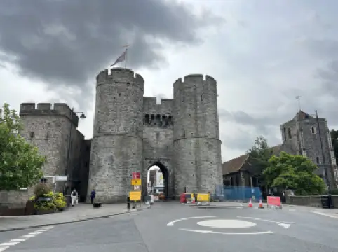 Westgate Gardens Riverside