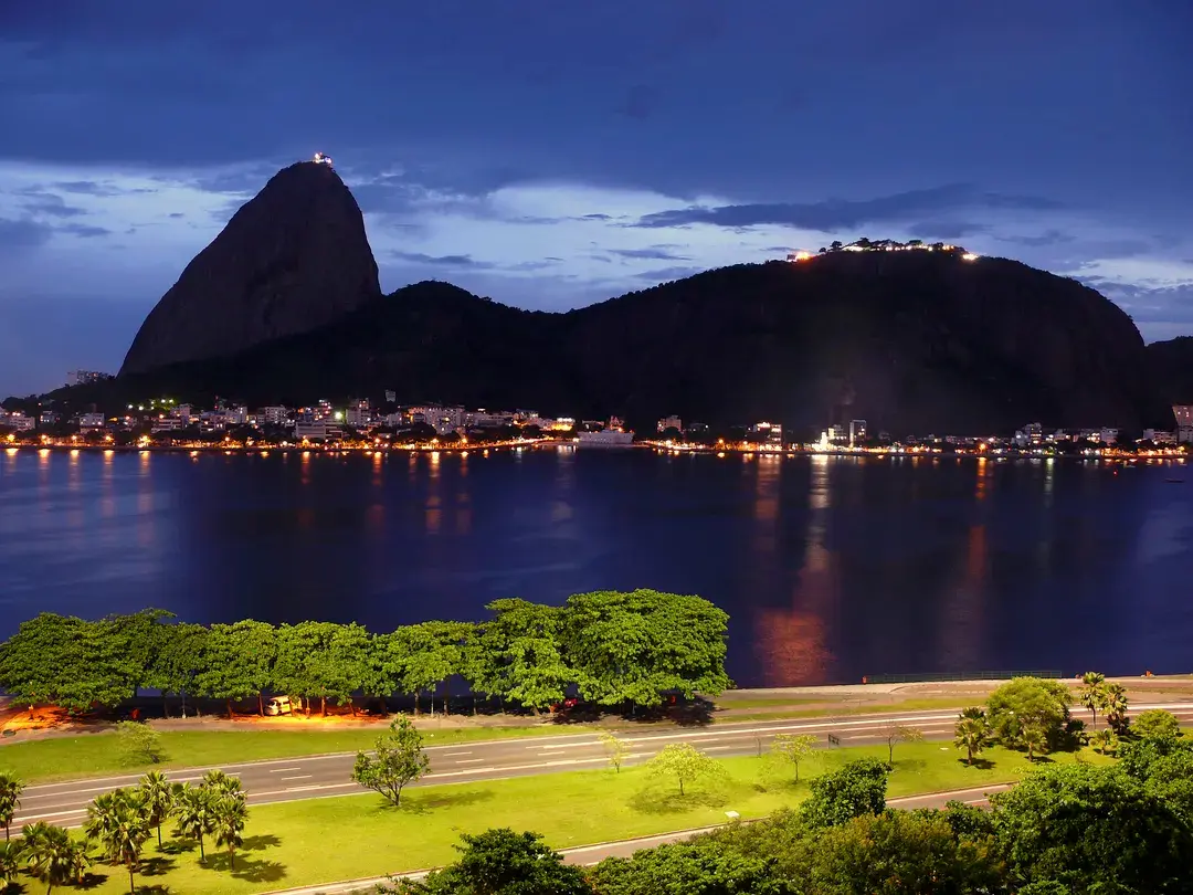 2_อนุสรณ์สถานทางธรรมชาติภูเขาชูการ์โลฟและอูร์กา