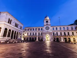 Piazza dei Signori