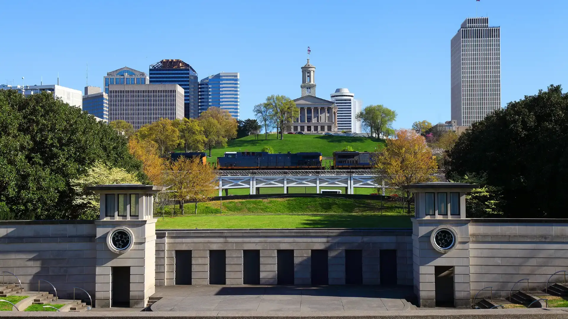 Hotels near Bicentennial Capitol Mall State Park