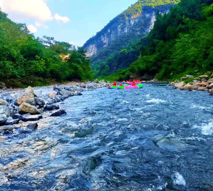 Guizhou Tongtian River Scenic Rafting