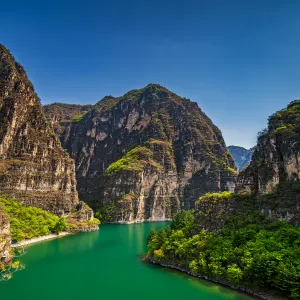 龍慶峽