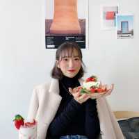 겨울은 딸기에 계절,딸기는 카페일드!