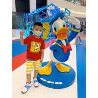 Donald Duck 大量打卡位