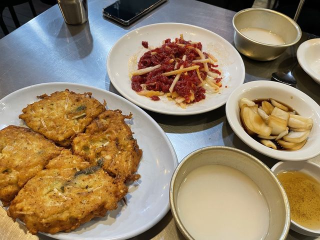 광장시장 맛집 “박가네 빈대떡.육회”