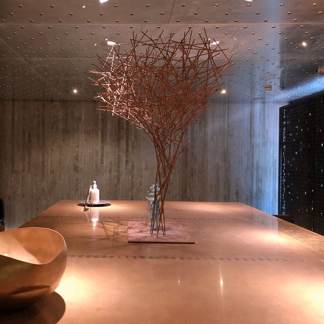 型格工業風酒店-TUVE