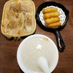 Fuzhuangyuanzhoudian (shangchenglu) User Photo