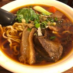 東鼎牛肉麵館 User Photo