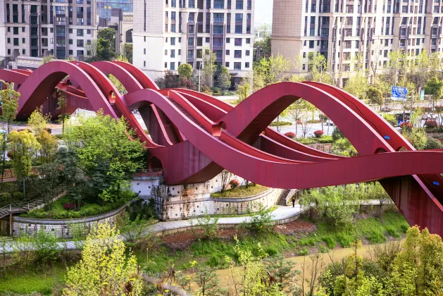 Отели рядом со станцией 