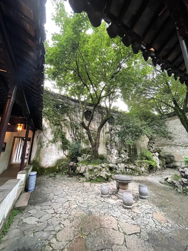 Lingering Garden