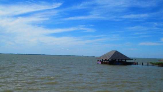 Lianhuanhu Waterfowl Hunting Field